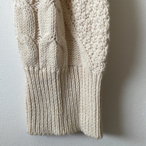 Forever 21: Cream Cropped Sweater Top. Drawstring Bottom. Size XS. - Picture 4 of 5